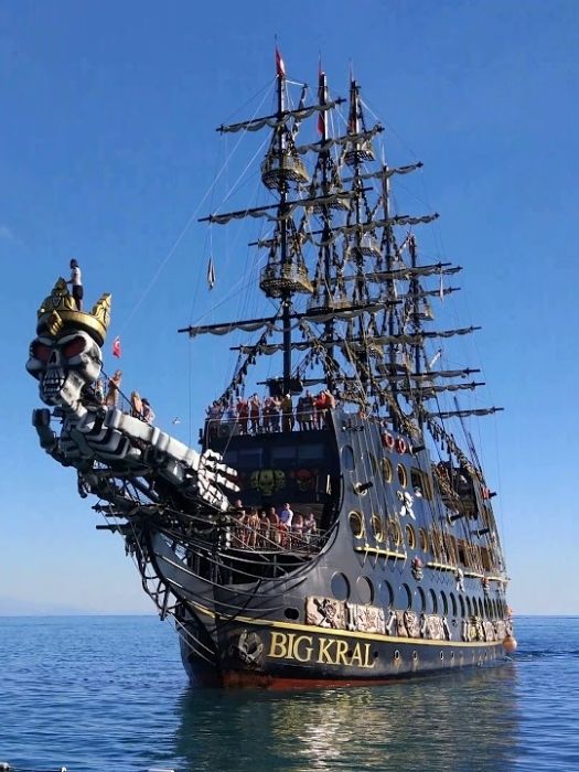 11Big Kral Piratenschiff in Alanya